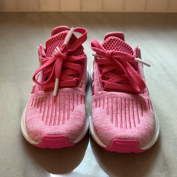 Toddler pink adidas sneakers size 7 - Picture 2 of 3